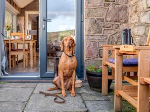 Outdoor dining - 1 Bed in Buxton (oc-74351) (Quarnford)