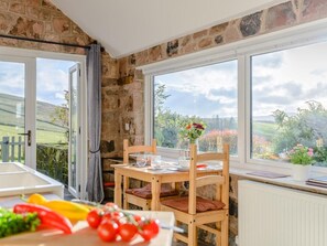 Dining - 1 Bed in Buxton (oc-74351) (Quarnford)