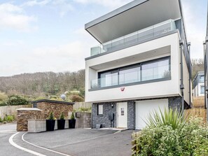 Exterior - 5 Bed in Bideford (oc-80650) (Westward Ho!)