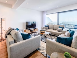TV - 5 Bed in Bideford (oc-80650) (Westward Ho!)
