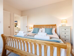 3 Schlafzimmer, Reisekinderbett, kostenloses WLAN, Bettwäsche