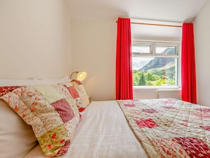 Travel crib, WiFi (free) - 3 Bed in Keswick (oc-sz148) (Grange)