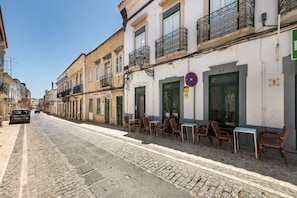 Exterior - Cozy apartment with a spacious terrace in the heart of Faro (Faro)