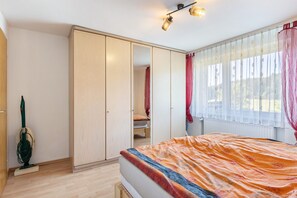 3 Schlafzimmer, Bügeleisen/Bügelbrett, WLAN, Bettwäsche