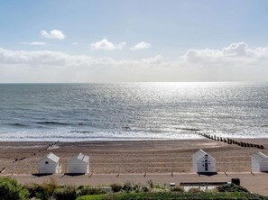 Beach - 3 Bed in Bexhill On Sea (oc-bt037) (Bexhill-on-Sea)