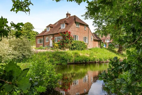 4 Bed in Uckfield (oc-bt021)
