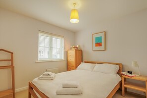 3 habitaciones, cuna de viaje, wifi gratis y ropa de cama 