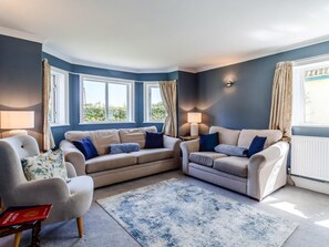 TV, fireplace - 3 Bed in King's Lynn (oc-78973) (Syderstone)
