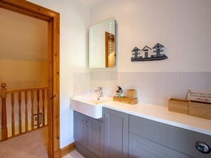 Bathroom - 3 Bed in Pitlochry (oc-78841) (Dalchalloch)