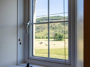 Interior - 3 Bed in Pitlochry (oc-78841) (Dalchalloch)