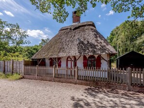 Exterior - 1 Bed in Brockenhurst (oc-78767) (Bucklers Hard)
