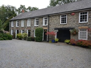Exterior - 2 Bed in Llandysul (oc-79199) (Felindre)