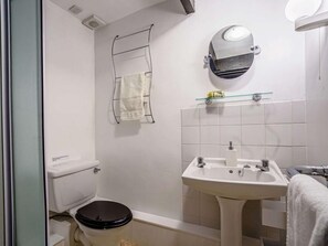 Bathroom - 2 Bed in Llandysul (oc-79199) (Felindre)