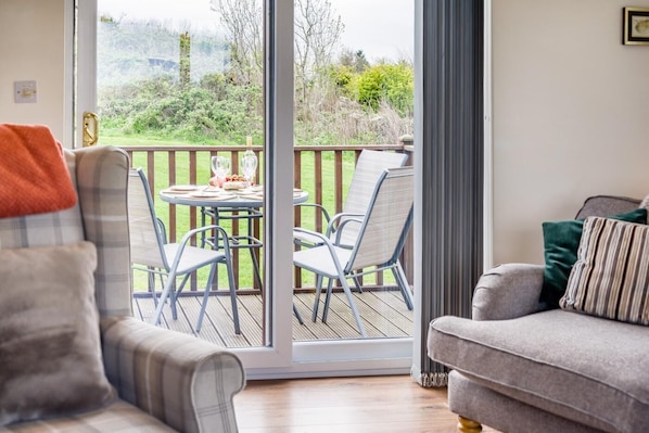 TV, fireplace - 3 Bed in Belford (oc-79178) (Easington)