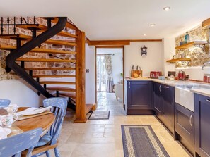 Interior - 2 Bed in Barnstaple (oc-79393) (Bishop's Tawton)