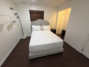 2 Schlafzimmer, Bügeleisen/Bügelbrett, Internetzugang, Bettwäsche