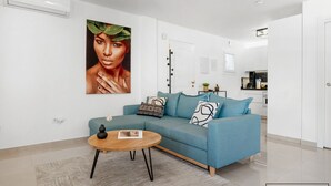 TV - Pueblo Evita 1BR Apt with Sunny Terrace, Pool (Benalmádena)