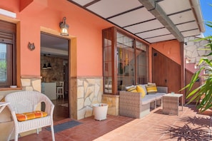 Terrace/patio - Fuengirola Center | Large Terrace, BBQ & Beach Nearby (Fuengirola)