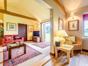 Living area - 2 Bed in Bedford (oc-79558) (Colmworth)