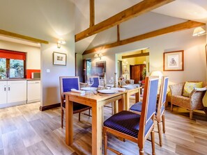 Dining - 2 Bed in Bedford (oc-79558) (Colmworth)