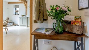 Interior - 2 Bed in Newton Tracey (oc-80381) (Newton Tracey)