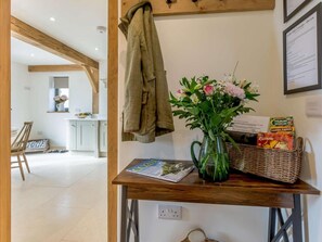 Interior - 2 Bed in Newton Tracey (oc-80381) (Newton Tracey)