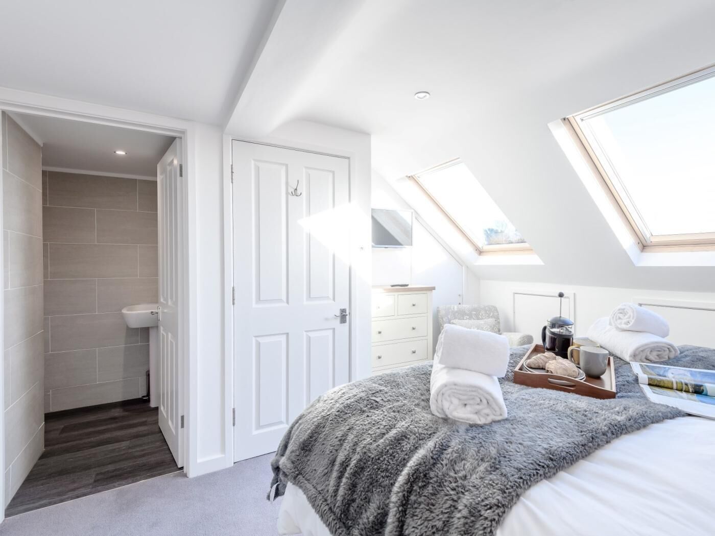 4 chambres, lit parapluie, Wi-Fi gratuit, draps fournis