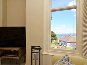 Living area - 2 Bed in Brixham (oc-80453) (Brixham)