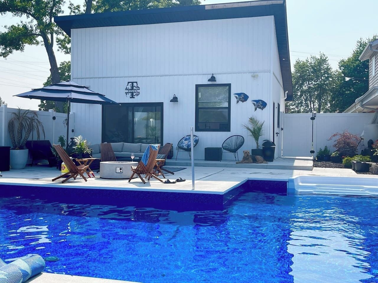 Pool with gym open from May 15-Sept 20