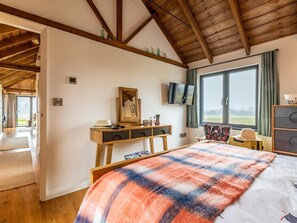 Travel cot, free WiFi, bed sheets - 2 Bed in Leominster (oc-80510) (Eye, Moreton and Ashton)