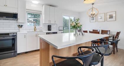 Sunny Shores Getaway 3BR/2bA/pool