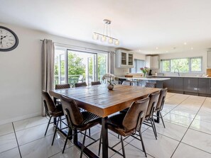 Dining - 5 Bed in Builth Wells (oc-bn153) (Duhonw)