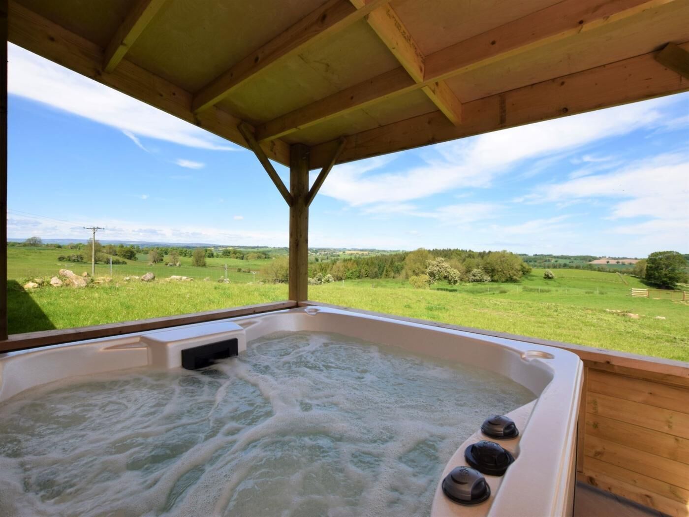 Baignoire à remous extérieure