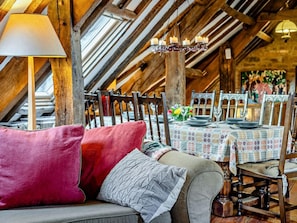 Dining - 4 Bed in Brecon (oc-bn107) (Glyn Tarell)