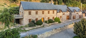 8 Bed in Llanigon (oc-bn241)