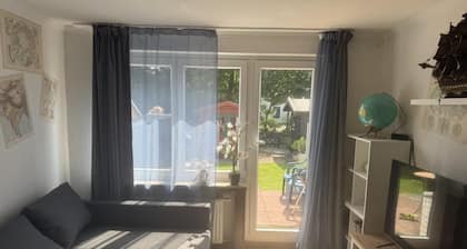 A great getaway near the beach, Wi-Fi, patio, dogs welcome