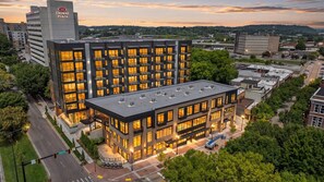 Exterior - Gay Street Getaway | Prime Location in Knoxville (Knoxville)