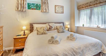 1 Bed in Abergavenny (oc-bn408)