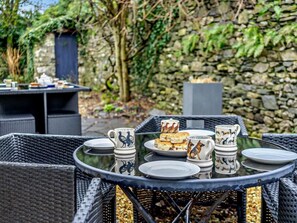 Outdoor dining - 5 Bed in Cartmel (oc-80332) (Cartmel)