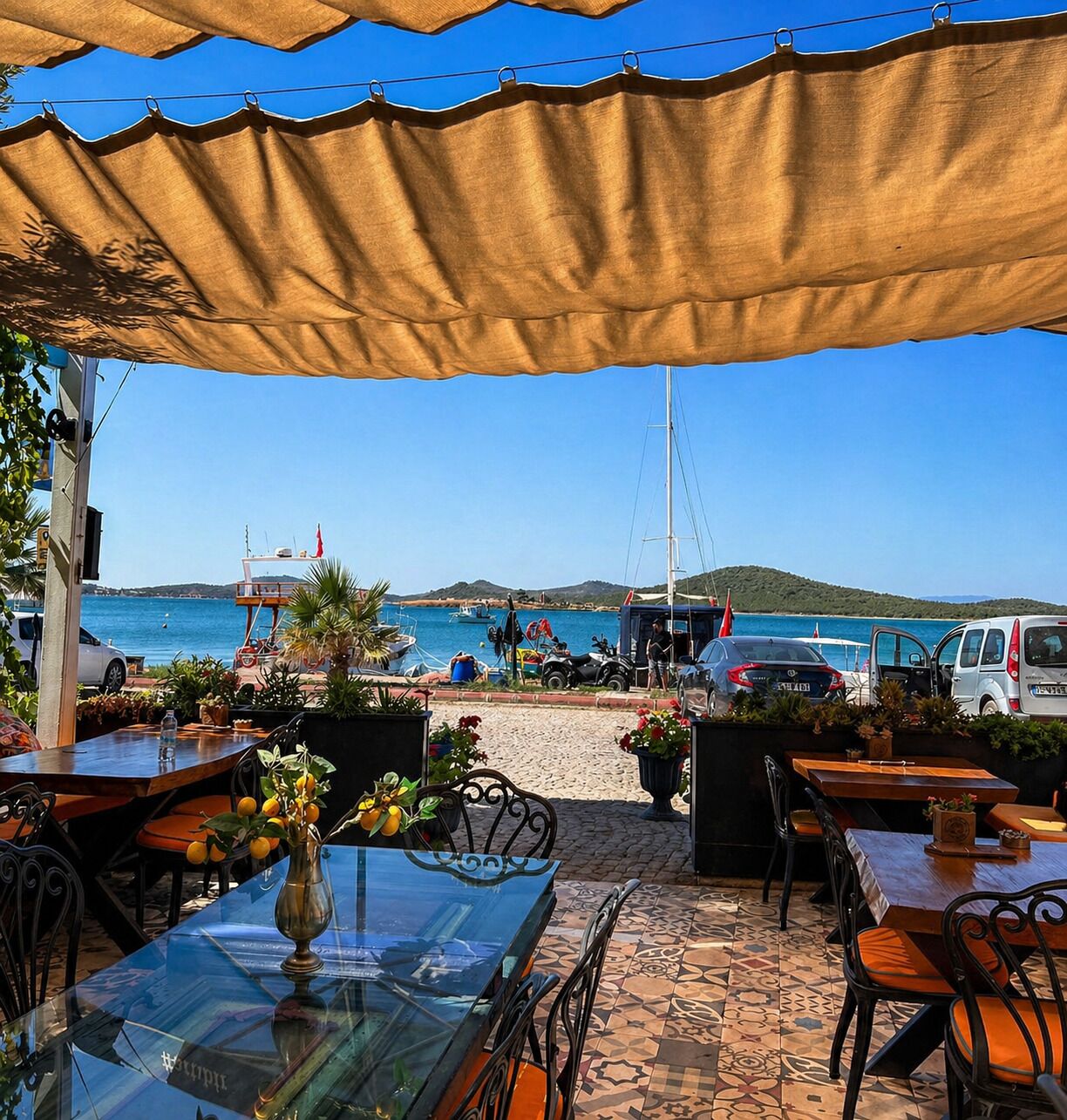 Breakfast area