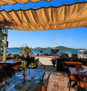 Breakfast area - Kadra Cunda Otel (Balıkesir)