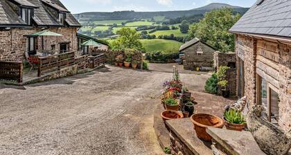 1 Bed in Abergavenny (oc-bn113)