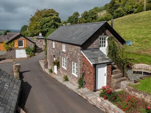 Exterior - 1 Bed in Brecon (oc-bn270) (Llansantffraed)
