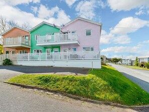 Exterior - 3 Bed in Freshwater East (oc-fb277) (Freshwater East)