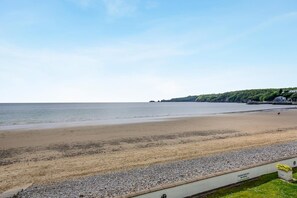 Beach - 1 Bed in Saundersfoot (oc-fb242) (Saundersfoot)