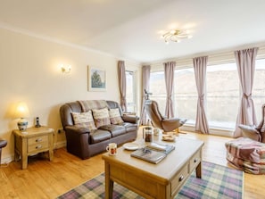 TV, fireplace - 3 Bed in Isle Of Skye (oc-81181) (Luib)