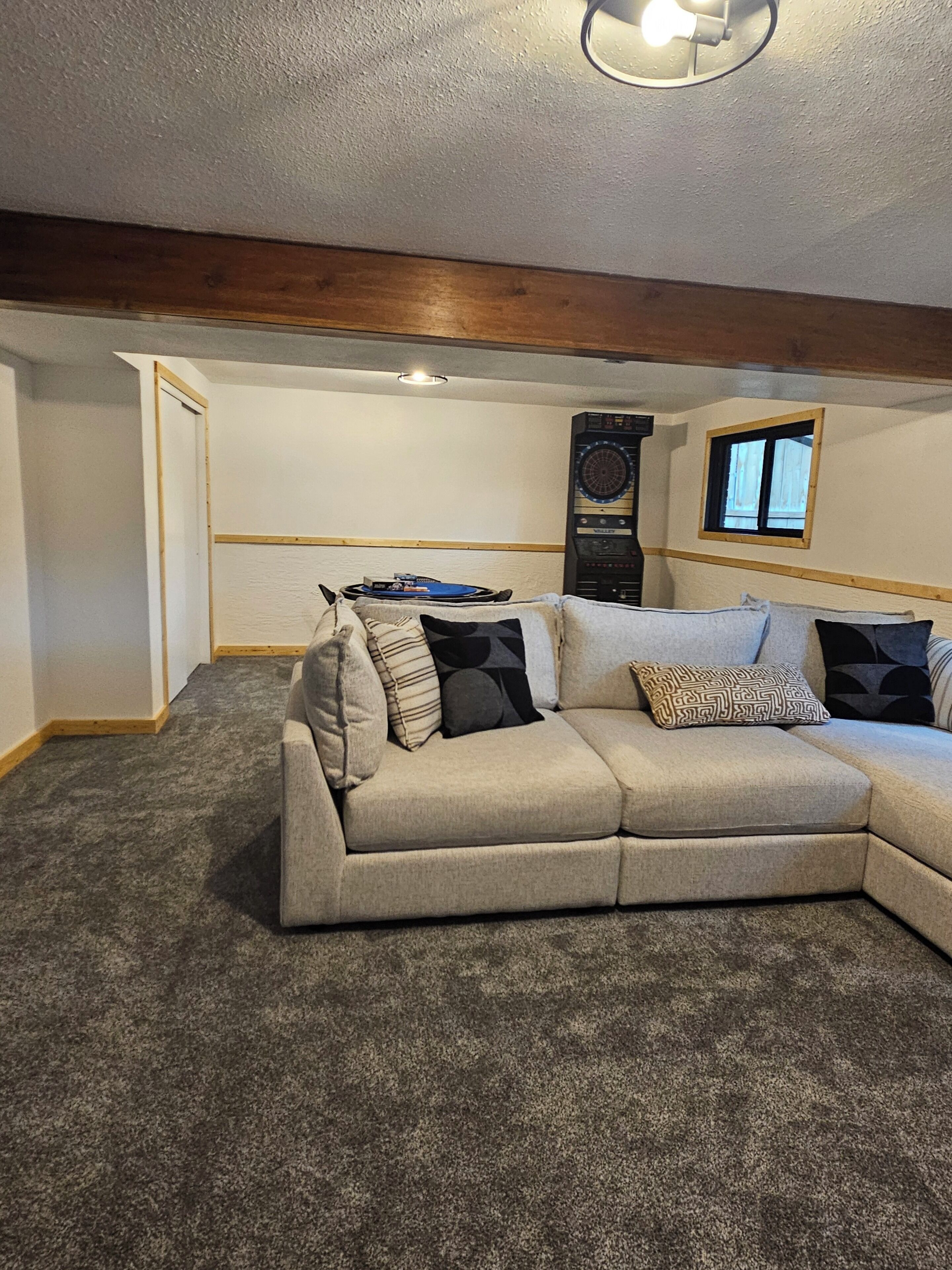 Fantastic 5-bedroom Newly Remodeld House In Laramie Perfect For Your Getaway - Laramie, WY