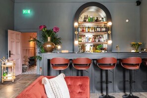 Bar (on property) - Number 59 (Dublin)