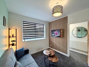 Living area - Ward House (Cleethorpes)