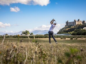 Golf - 4 Bed in Blaenau Ffestiniog (oc-81060) (Gellilydan)